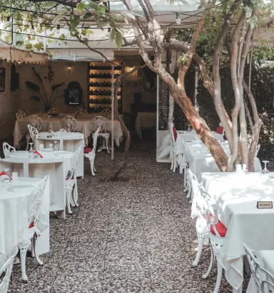Secret Garden Restaurant - Büyükada'nın En İyi Restoran Tavsiyesi